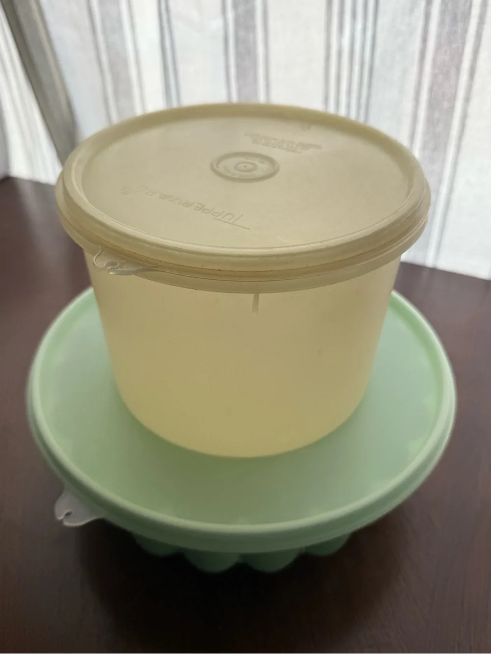 Tupperware Cream and Mint Green Round Food Storage Containers
